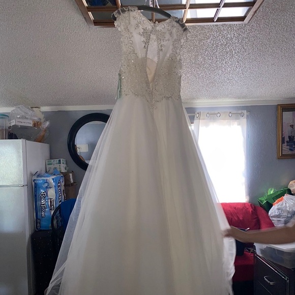 Wedding dress